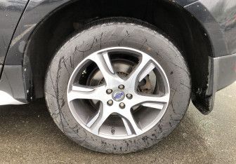 Подержанный автомобиль Volvo XC60 2012 года (16 фото)