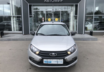 Подержанный автомобиль LADA (ВАЗ) Granta Liftback 2022 года (2 фото)