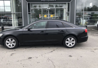 Подержанный автомобиль Audi A6 Sedan 2012 года (8 фото)