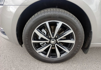 Подержанный автомобиль Skoda Octavia Liftback 2019 года (10 фото)