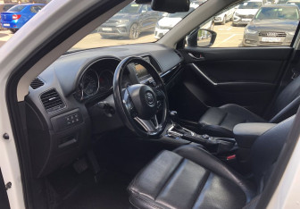 Подержанный автомобиль Mazda CX-5 2014 года (9 фото)