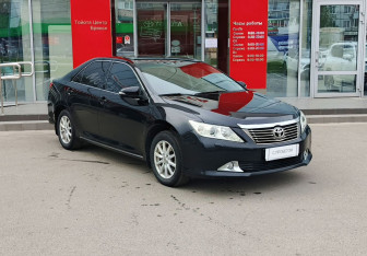 Подержанный автомобиль Toyota Camry Sedan 2012 года (3 фото)