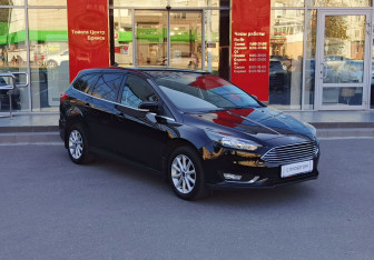 Подержанный автомобиль Ford Focus Wagon 2017 года (3 фото)