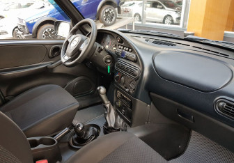 Подержанный автомобиль Chevrolet Niva 2015 года (9 фото)