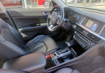 Подержанный автомобиль Kia Optima Sedan 2019 года (13 фото)