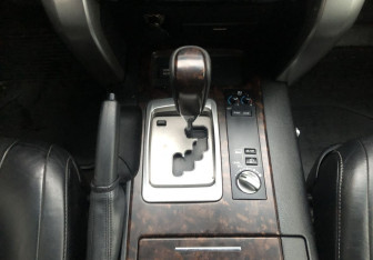 Подержанный автомобиль Toyota Land Cruiser Suv 2013 года (17 фото)