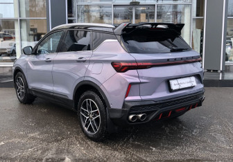 Подержанный автомобиль Geely Coolray 2024 года (5 фото)