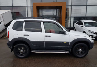 Подержанный автомобиль Chevrolet Niva 2017 года (4 фото)
