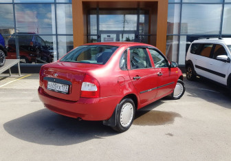 Подержанный автомобиль LADA (ВАЗ) Kalina Sedan 2007 года (5 фото)