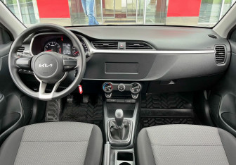 Новый Kia Rio Sedan 2021 (17 фото)
