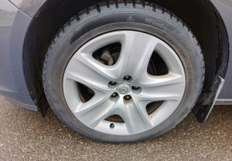 Подержанный автомобиль Opel Astra Sedan 2013 года (10 фото)