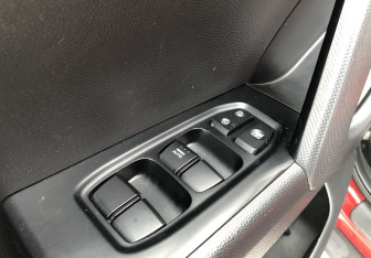 Подержанный автомобиль Hyundai Creta 2018 года (13 фото)