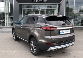 Подержанный автомобиль Geely Atlas Pro 2023 года (7 фото)
