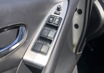 Подержанный автомобиль Nissan Murano Suv 2010 года (14 фото)