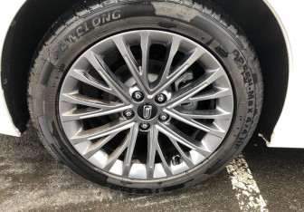 Подержанный автомобиль FAW Bestune B70 2023 года (14 фото)