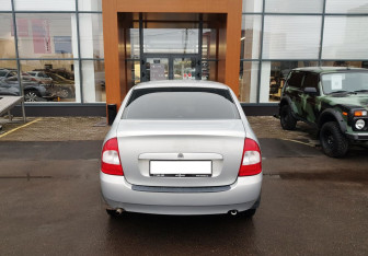 Подержанный автомобиль LADA (ВАЗ) Kalina Sedan 2008 года (6 фото)