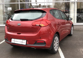 Подержанный автомобиль Kia Ceed Hatchback 2014 года (5 фото)