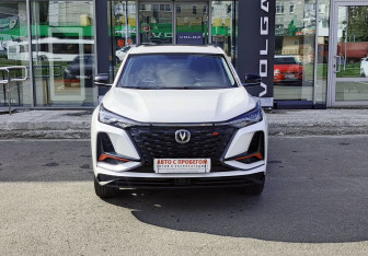 Подержанный автомобиль Changan CS75PLUS 2023 года (2 фото)