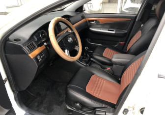 Подержанный автомобиль Lifan Solano 2011 года (9 фото)