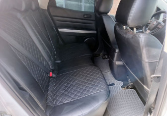 Подержанный автомобиль Mazda CX-7 2011 года (15 фото)