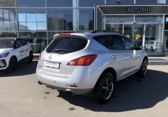 Подержанный автомобиль Nissan Murano Suv 2010 года (7 фото)
