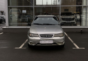 Подержанный автомобиль Daewoo Nexia Sedan 2008 года (2 фото)