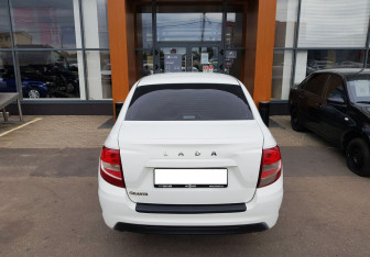 Подержанный автомобиль LADA (ВАЗ) Granta Sedan 2020 года (6 фото)