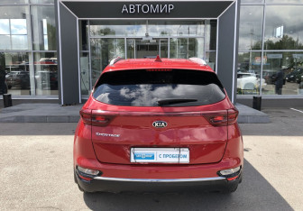 Подержанный автомобиль Kia Sportage 2021 года (6 фото)