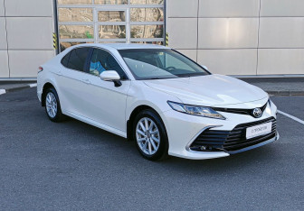 Новый Toyota Camry Sedan 2021 (3 фото)
