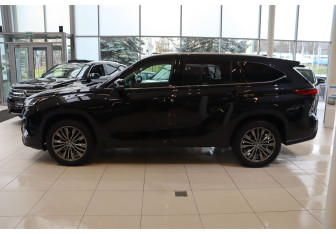 Новый Toyota Highlander 2026 (8 фото)