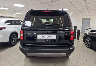 Новый Toyota Land Cruiser Prado 2026 (7 фото)