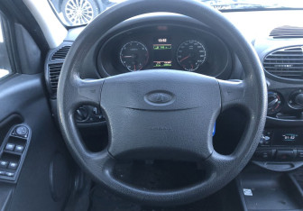 Подержанный автомобиль LADA (ВАЗ) Kalina Wagon 2012 года (12 фото)