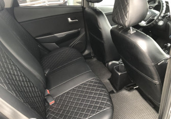 Подержанный автомобиль Kia Rio Sedan 2015 года (11 фото)