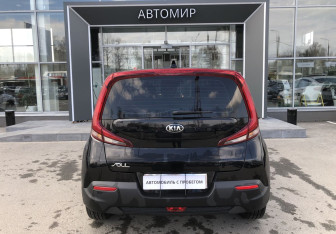 Подержанный автомобиль Kia Soul 2021 года (6 фото)