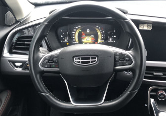 Подержанный автомобиль Geely Tugella 2021 года (12 фото)