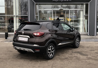 Подержанный автомобиль Renault Kaptur 2018 года (5 фото)