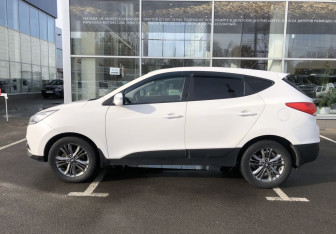 Подержанный автомобиль Hyundai ix35 2014 года (4 фото)