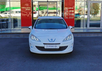 Подержанный автомобиль Peugeot 408 2014 года (2 фото)