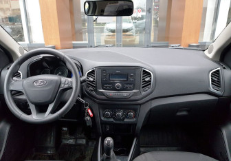 Подержанный автомобиль LADA (ВАЗ) XRAY 2018 года (11 фото)