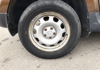 Подержанный автомобиль Renault Duster 2015 года (15 фото)