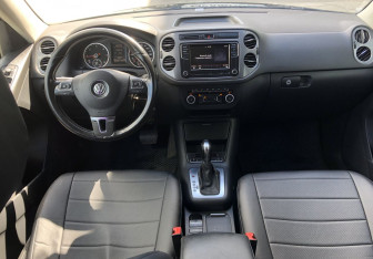 Подержанный автомобиль Volkswagen Tiguan 2011 года (10 фото)