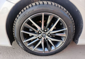 Подержанный автомобиль Toyota Camry Sedan 2022 года (10 фото)