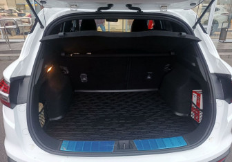 Подержанный автомобиль Geely Coolray 2023 года (11 фото)