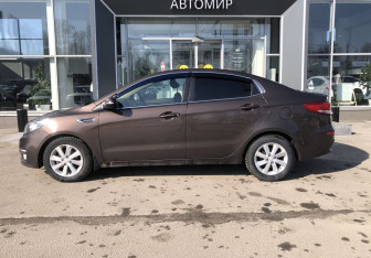 Подержанный автомобиль Kia Rio Sedan 2015 года (8 фото)