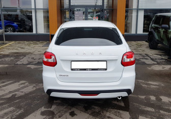 Подержанный автомобиль LADA (ВАЗ) Granta Liftback 2022 года (6 фото)