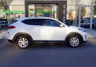 Подержанный автомобиль Hyundai Tucson 2019 года (4 фото)