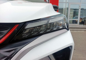 Подержанный автомобиль Geely Coolray 2024 года (9 фото)