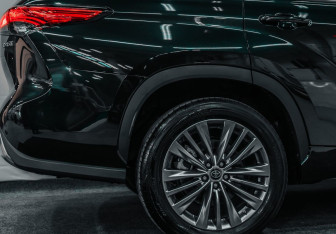 Новый Toyota Highlander 2025 (8 фото)