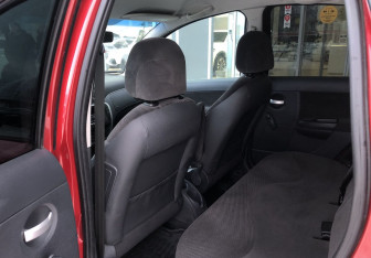 Подержанный автомобиль Citroen C3 Hatchback 2008 года (11 фото)