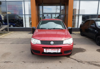 Подержанный автомобиль Fiat Albea 2007 года (2 фото)
